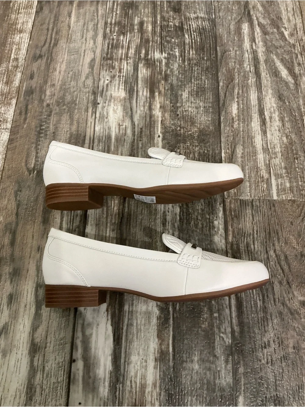 Clarks refined leather